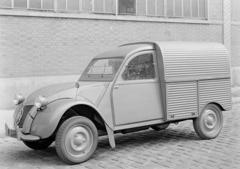 2cv_au_1951.jpg